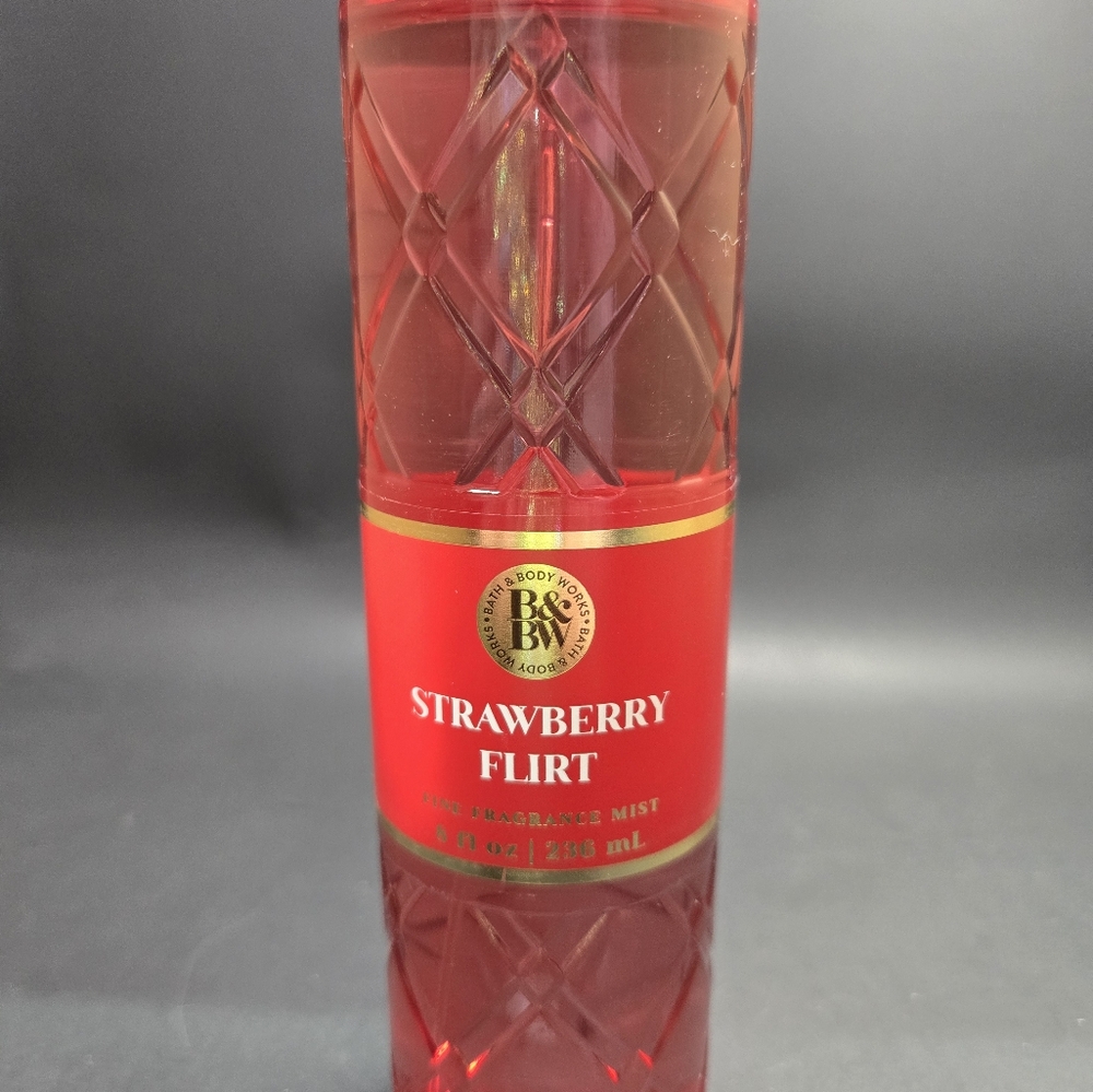 Bath & Body Works Strawberry Flirt Fragrance Mist - Red